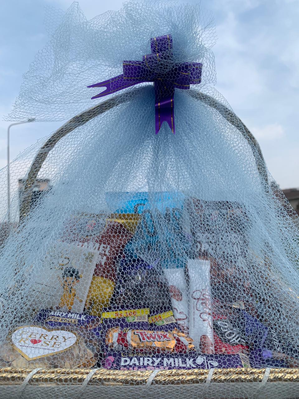 Chocolate Gifts with Basket Kit